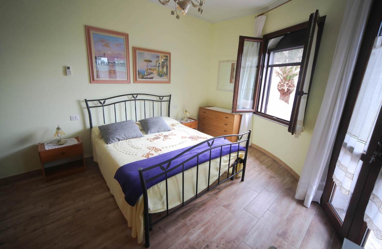 Affittacamere Oasi di Padru B&B Magomadas Esterno foto